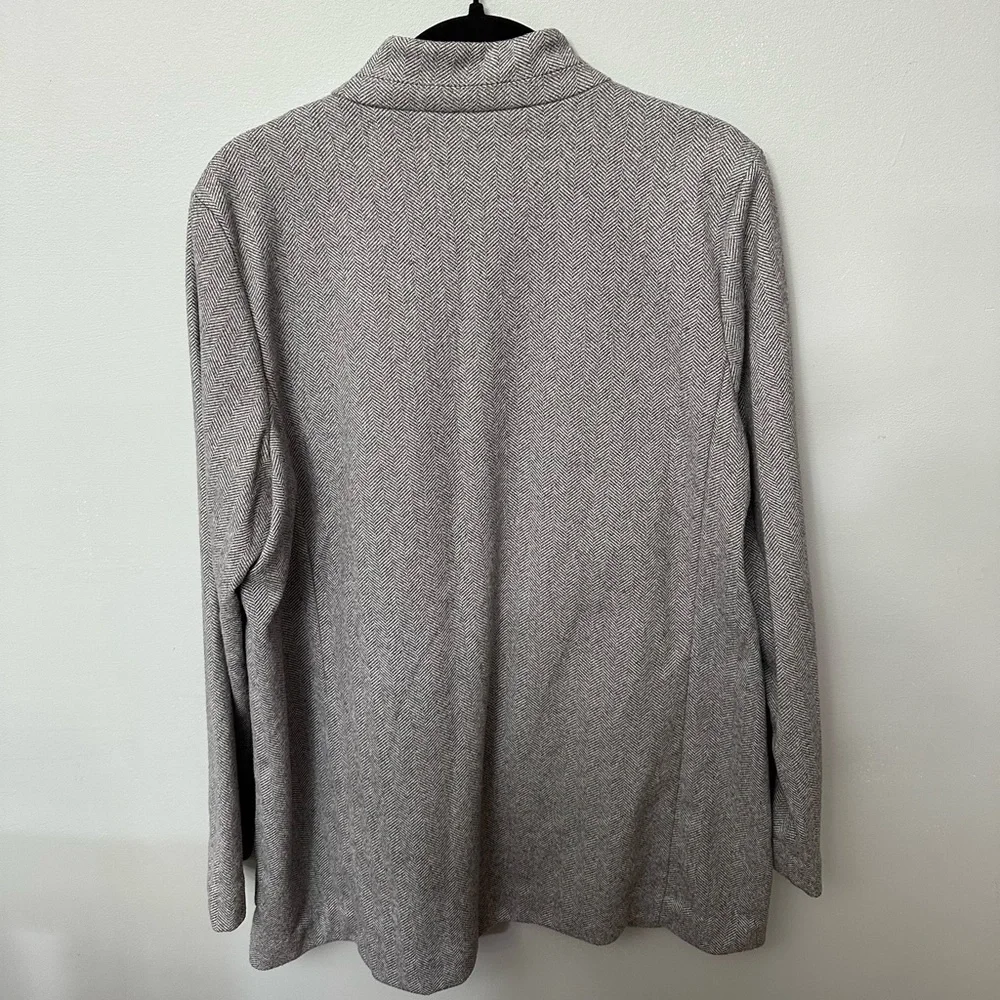 Gray blazer - Picture 2 of 3
